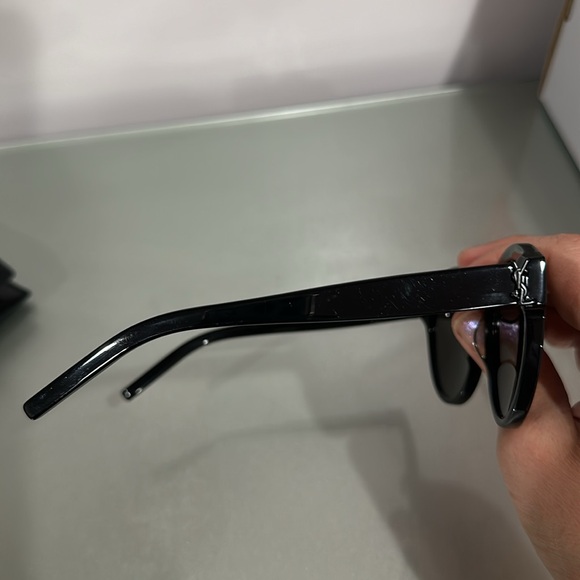 100% authentic Saint Laurent Paris women’s sunglasses - Picture 6 of 16